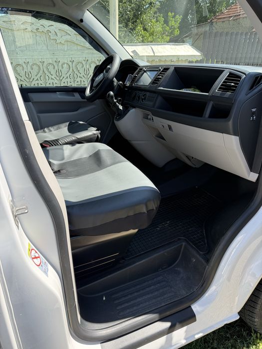 Volkswagen Transporter T6 / 118000 km REALI