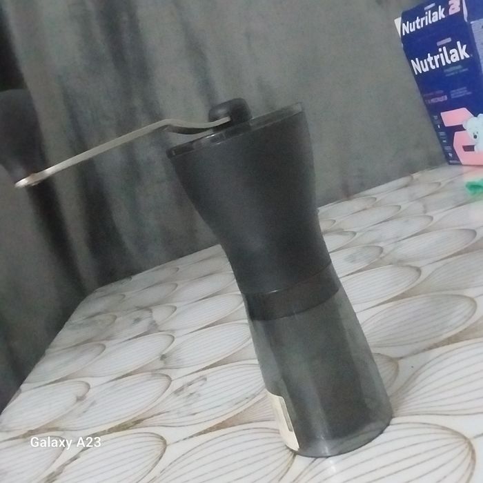 Ручная кофемолка