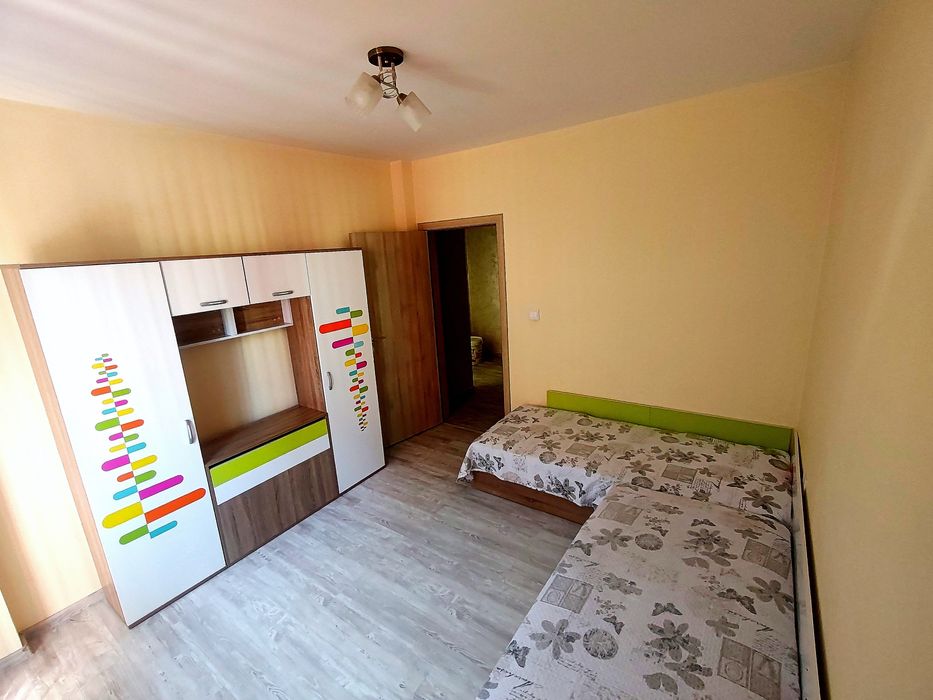 Дава се под наем Тристаен апартамент в Пловдив, Остромила - 118 кв.м за 600 € - Снимка #7