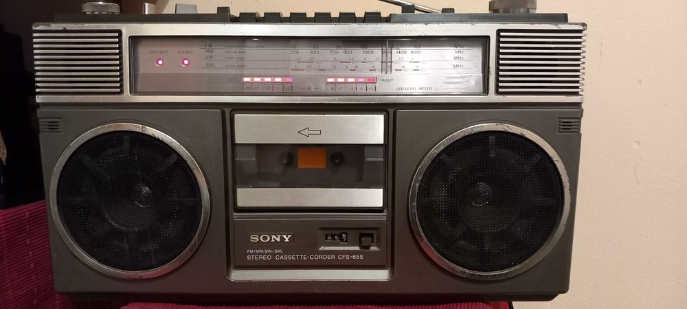家電 SONY  CFS-W404V/U SONY CFS-W404V/U Sony CFS-W350 Dual Cassette AM/FM Radio Boombox