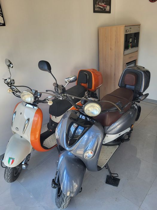 Scuter retro 125 cc