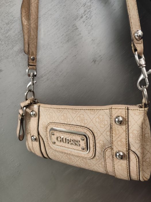 Малка чанта Guess