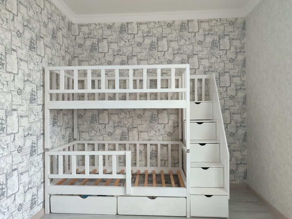 Детская кровать двухярусная