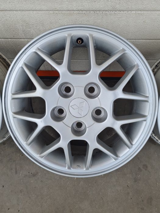 Оригинални джанти за МИТСУБИШИ MITSUBISHI R15 5x114.3 ET46 6J