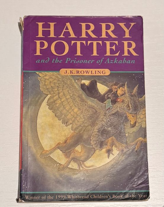 Продавам нови книги