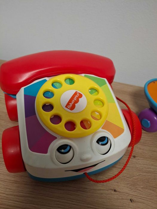 Vand lot cu 4 jucarii pentru copii mici