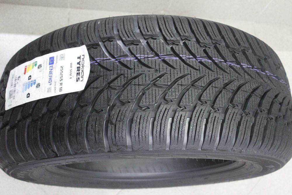 255/55-18 Nokian нова зимна гума 1 брой