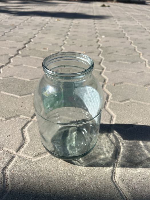 Продам банки 2л!!