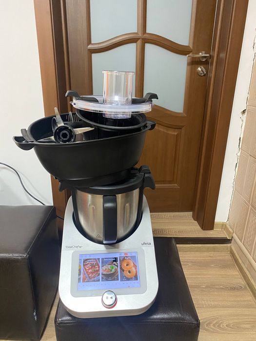 Robot de Bucătărie Ufesa TotalChef RK7, WiFi, 30 Funcții, 4.5L