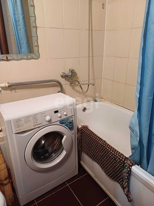 Продам 2 комнатную квартиру