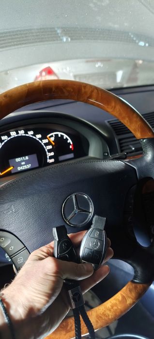 Chei Auto Deblocări auto Contacte auto Reparații chei auto