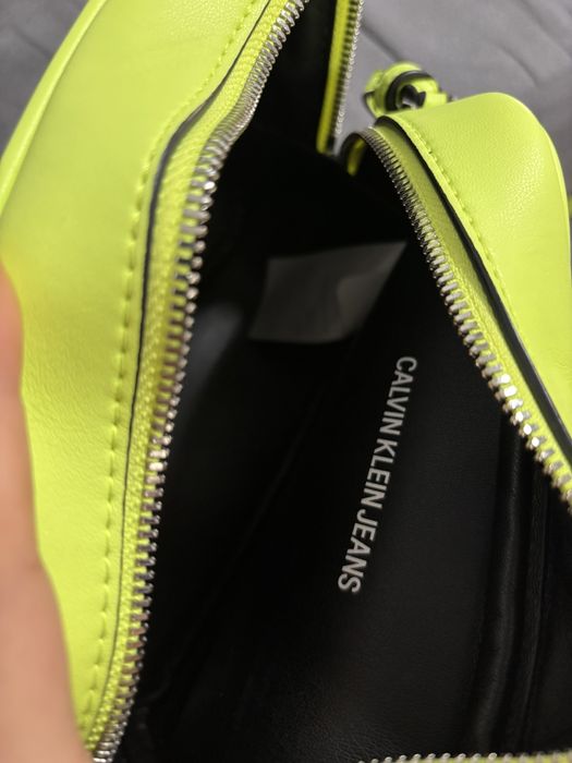 Дамска оригинална чанта Calvin Klein