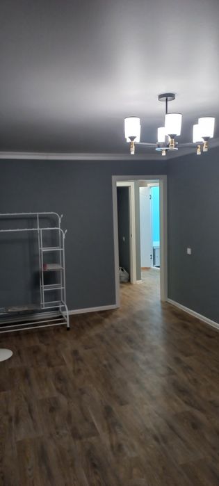 Ремонт квартир, поклейка обоев.