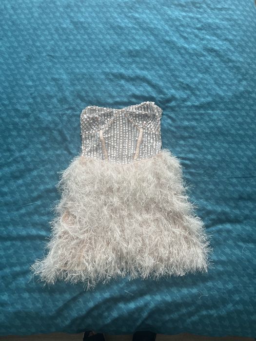 Rochie scurta cu pietricele