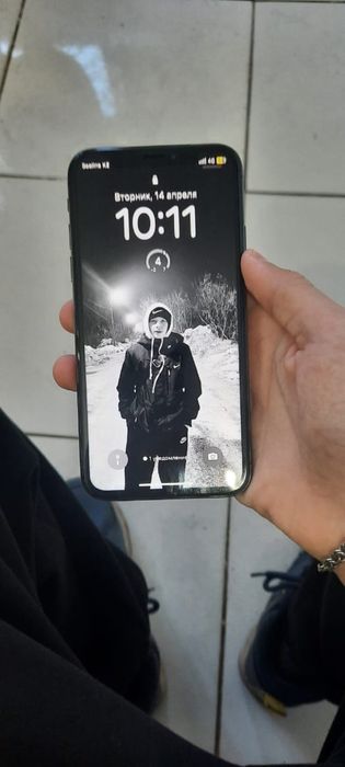 Айфон х в хорошем мостояние