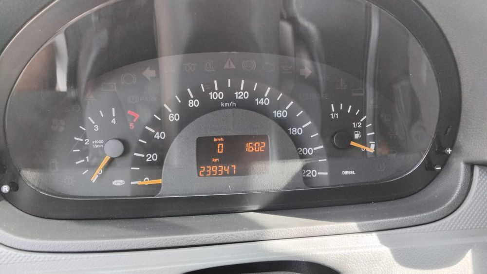 Vand Mercedes Vito 109 cdi 2.2