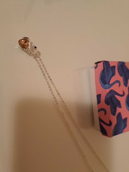 Дамско сребристо колие с лебед