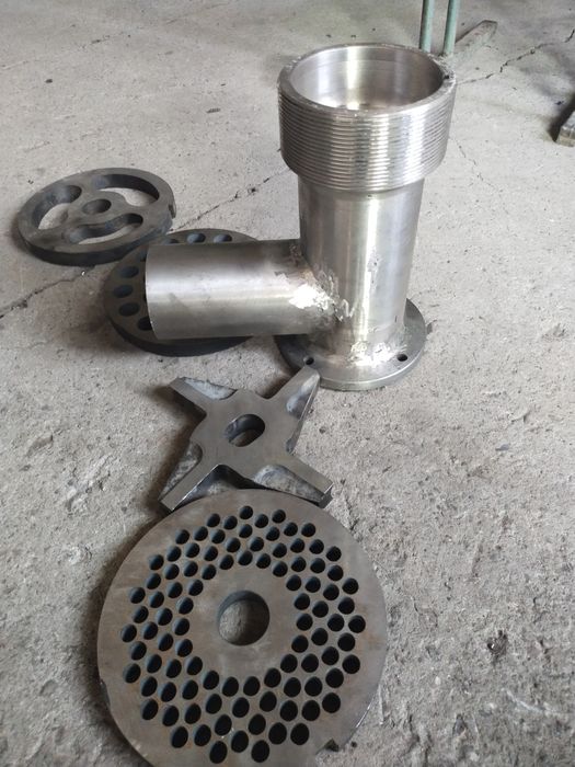 Продаётся ленточные пилы и принимаем заказы.