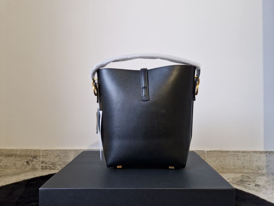 YSL Saint Laurent Le 37 Small Bucket Black