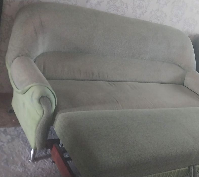 Продам Диван - 2 штук БУ
