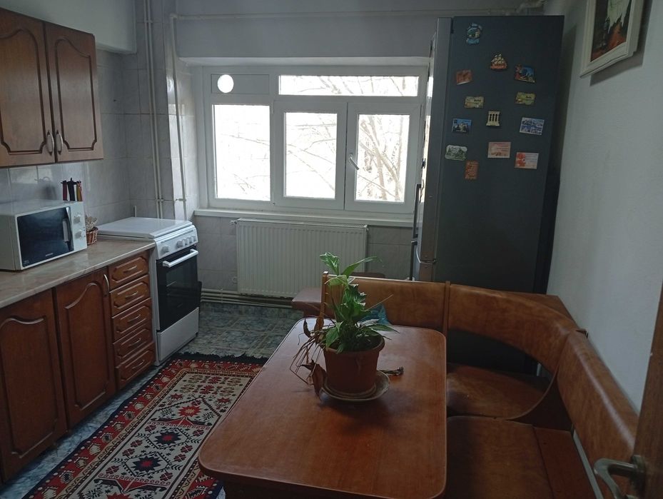 SuperUltracentral! 3 camere, 2 niveluri(scara interioara), vedere Parc, bloc renovat 2025