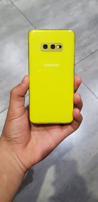 Samsung s10e ideal