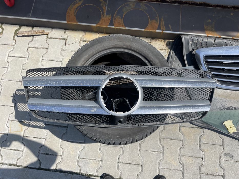 Предна решетка за Mercedes AMG GL W166 X166 E Class W212 Facelift