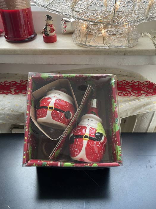 С Коледни мотиви комплект за баня 2 части.