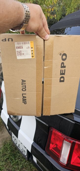 Задний правый фонарь ланд крузер 200