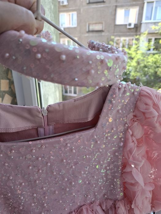 Продам платье нарядное