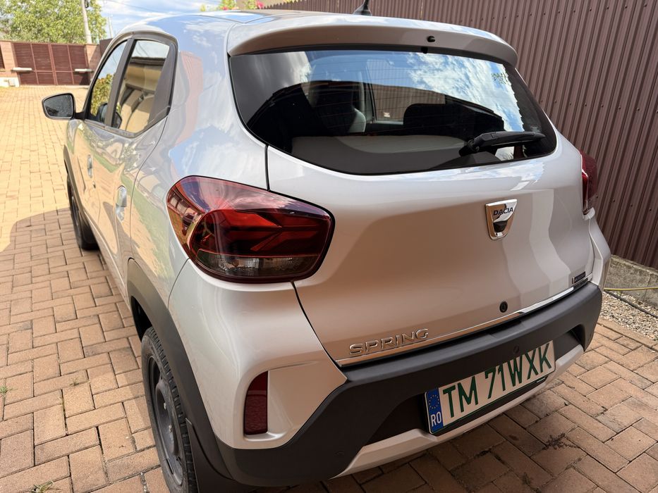 Vand Dacia Spring 2022
