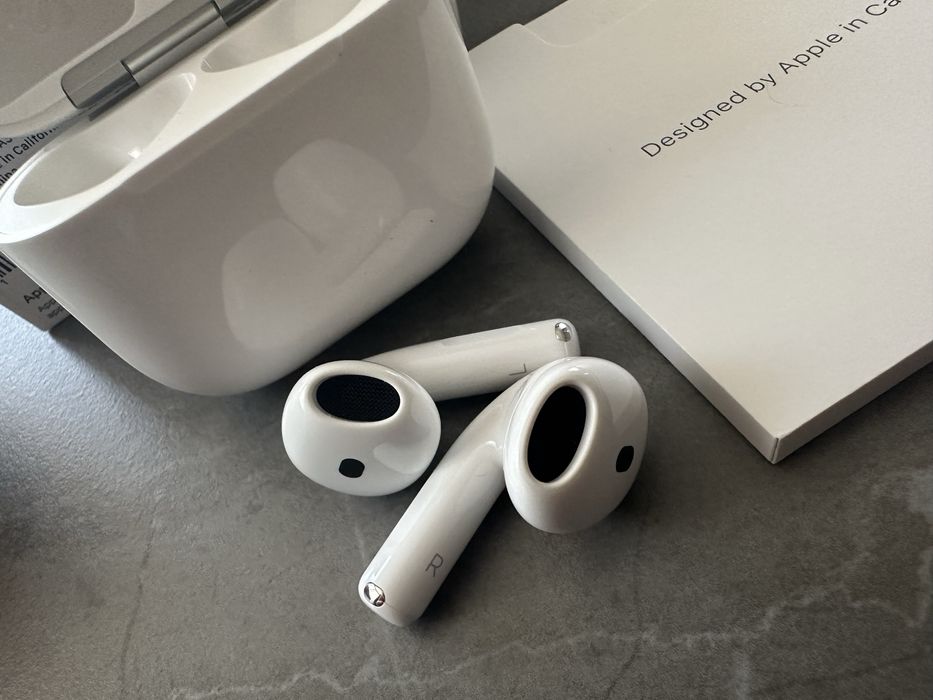 Airpods 4 with ANC