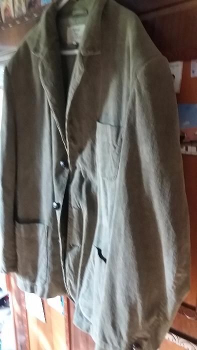 vand 2 sacouri, material velur, marimi mari