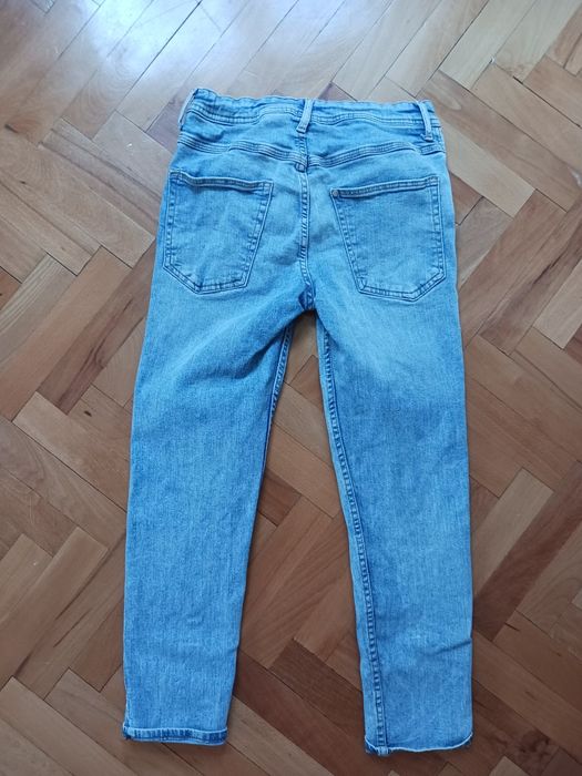 Дънки H&M 146-152см. момче