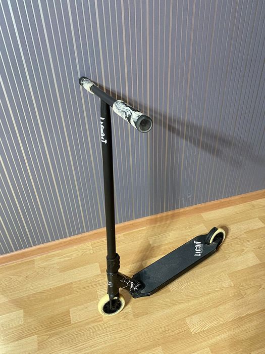 Самокат limit lmt 01