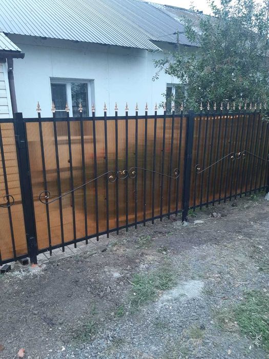 Забор из профлиста, евроштакетник