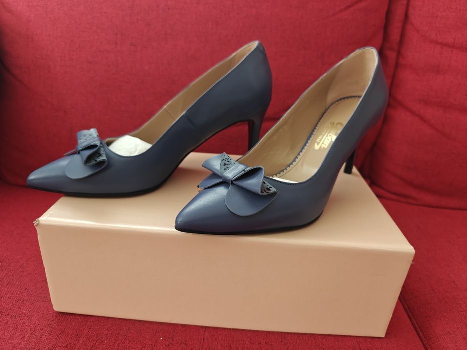 Guban stiletto albastru