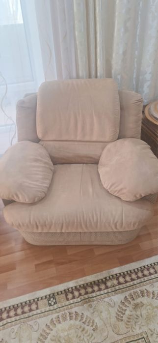 Мягкий уголок тройка