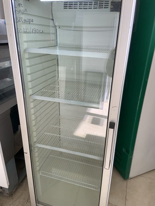 Хладилна витрина 60/190см