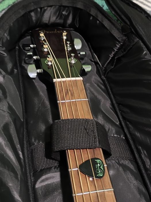 Fender CD-60  Акустична китара
