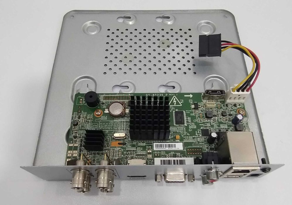 DVR Hikvision DS-7104HQHI-F1/N