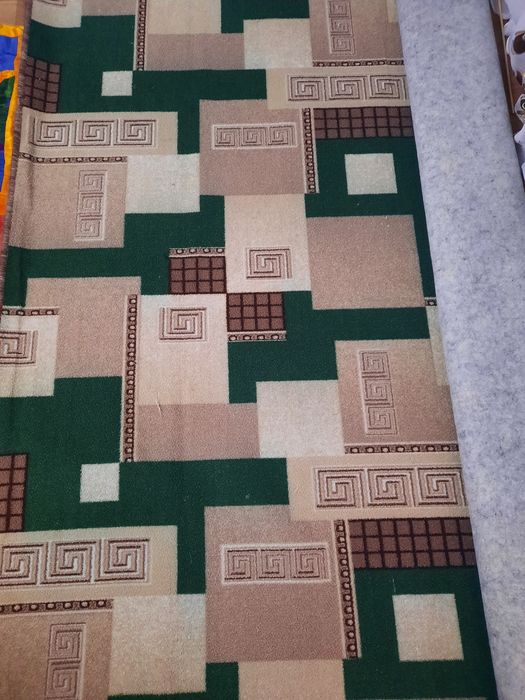 Продам палас в хорошем состоянии