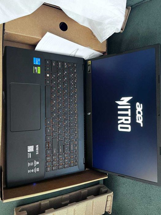 Ноутбук Acer Nitro V15 RTX 5050 (новый)