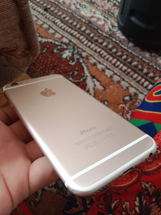 Прадаю iPhone 6.