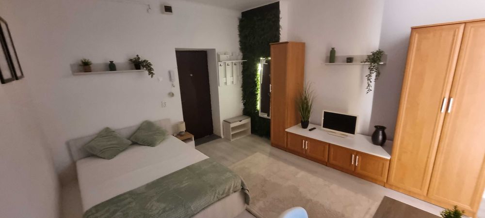 Garsonieră modernă / complet renovată și mobilată – Prima închiriere (proprietar), 5 minute de UMF