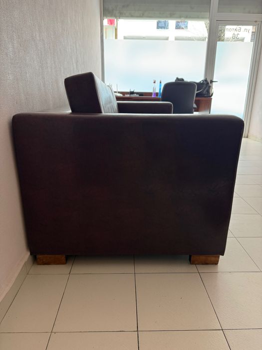 Офис обзавеждане