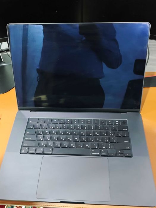 MacBook Pro 16 M4 Pro 14-CPU 20-GPU 48-RAM 512-GB Черный (QORA)