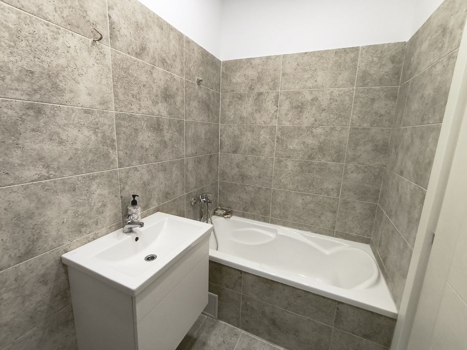 Apartament de 2 camere de închiriat