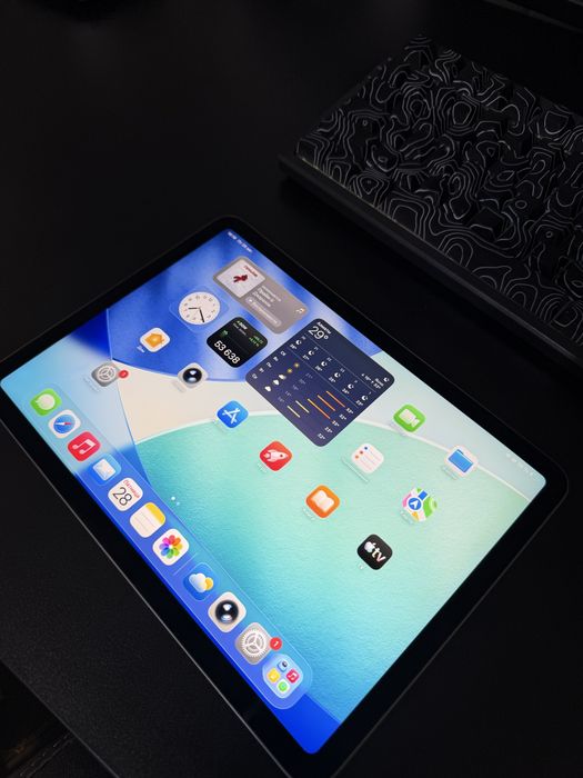 Продам iPad air 4