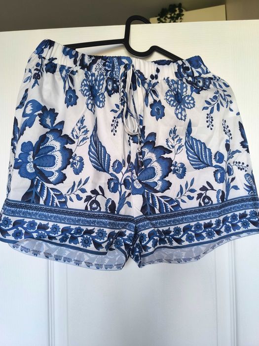 Нов Невероятно красив сет от паналонки и риза в гръцкосиньо